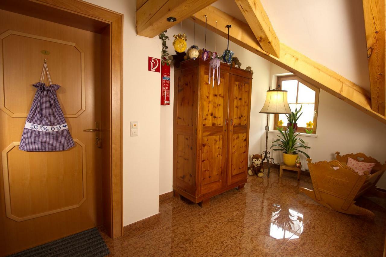 Gaestehaus Brigitte ราดชตัดท์ ภายนอก รูปภาพ
