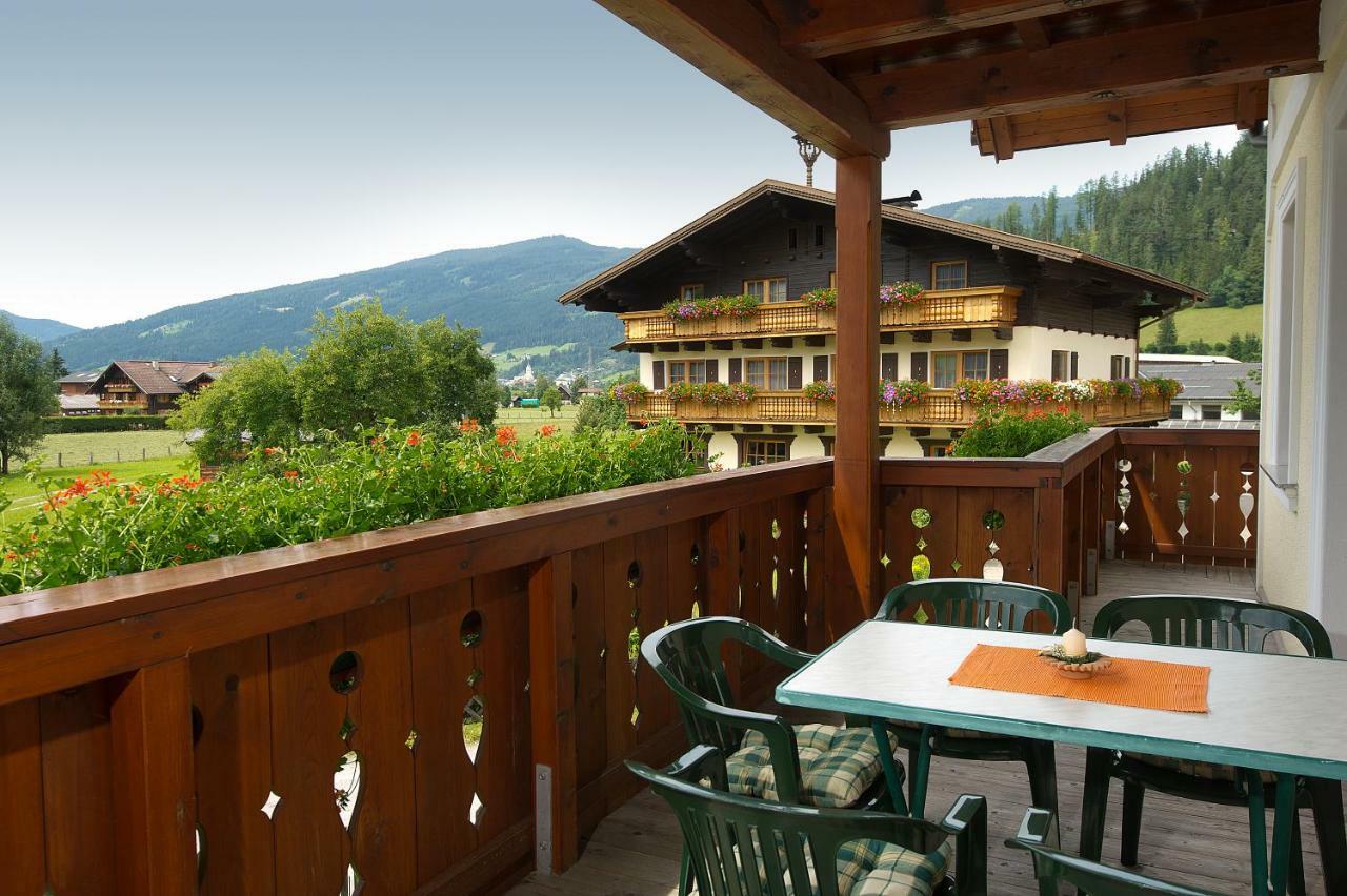 Gaestehaus Brigitte ราดชตัดท์ ภายนอก รูปภาพ