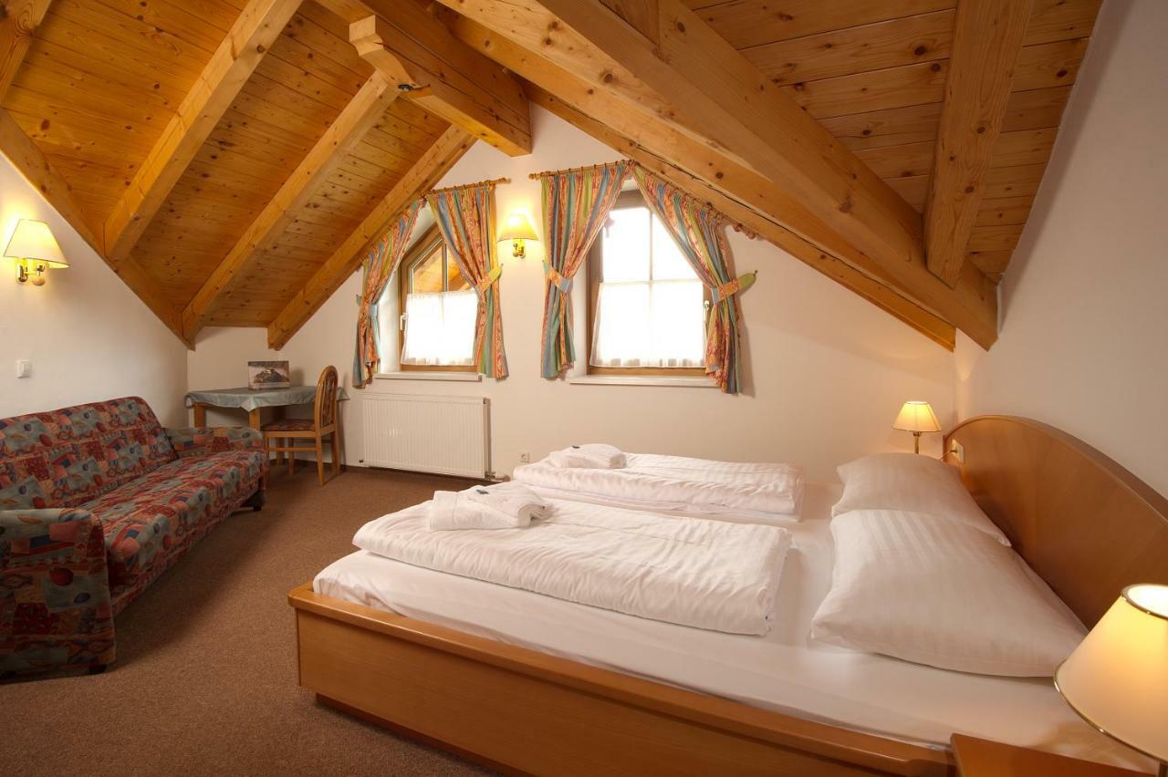 Gaestehaus Brigitte ราดชตัดท์ ภายนอก รูปภาพ
